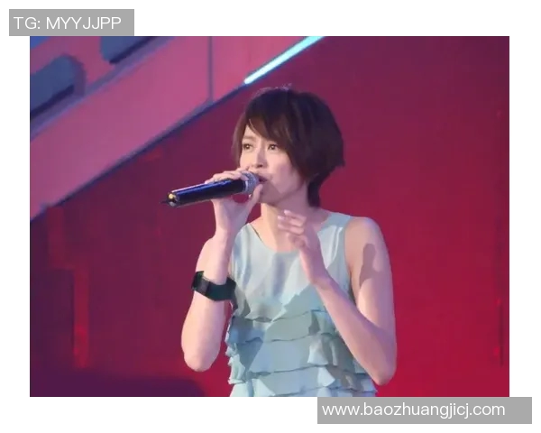 王岚的音乐之旅：从青涩歌手到华语乐坛的璀璨明星